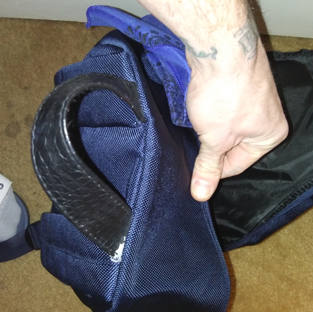 Jimmy Choo parfums Back Pack - Picture 5 of 10